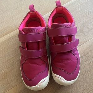 Plae Girls Youth - LUCIEN - FESTIVAL FUCHSIA Size 2